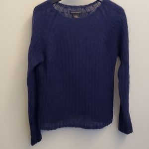 💜!!Banana Republic Sweater